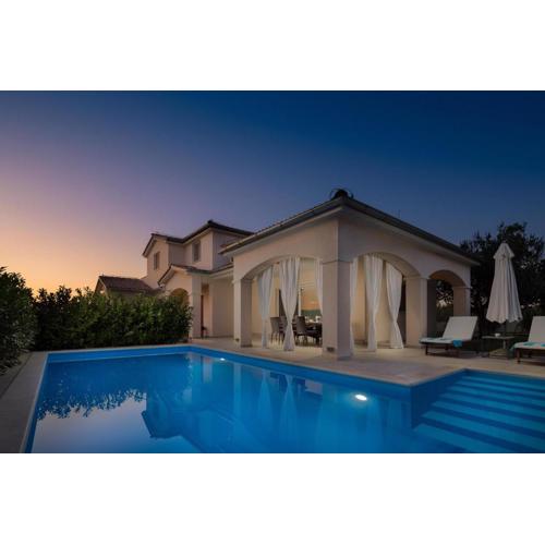 Villa Sunset Lady