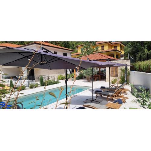 Villa Suzana with Heated Pool and outdoor billiards