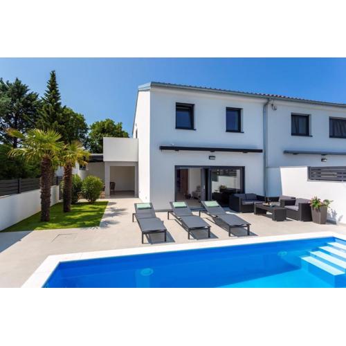 Villa T & K