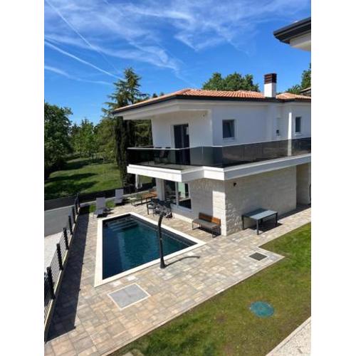 Villa Tadini JOY