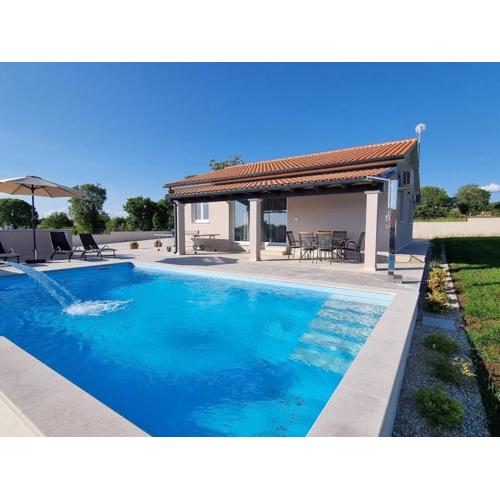 Villa Taya Comfortable holiday residence