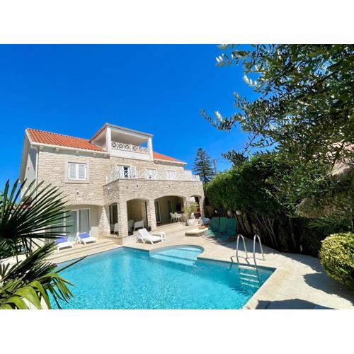 VILLA TIEGO