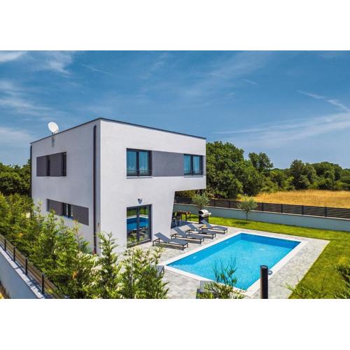 Villa Tika