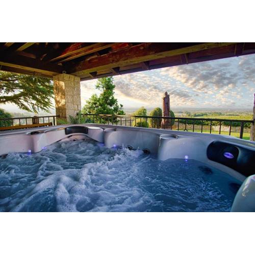 Villa Toscana with jacuzzy