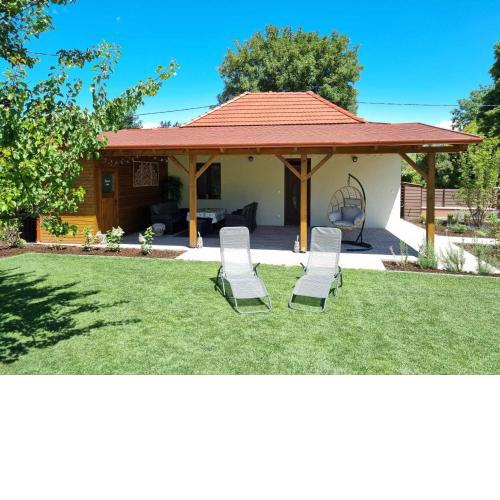 Villa V53 Siófok