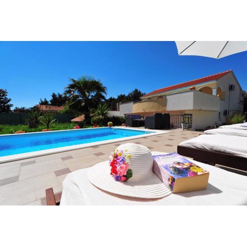 Villa Vanilla with Heated Pool