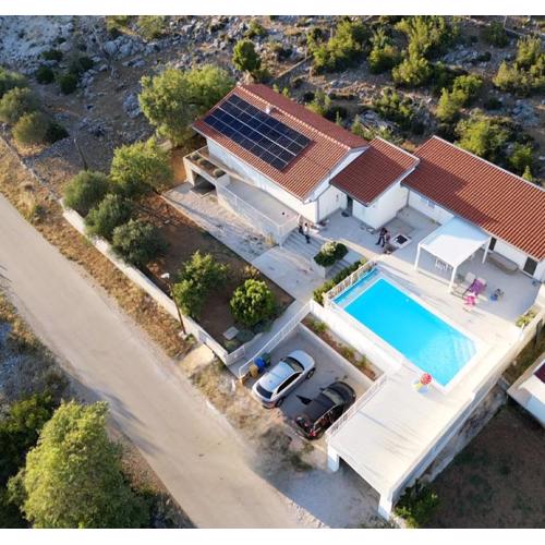 Villa Velim - Stunning view & Heated private pool