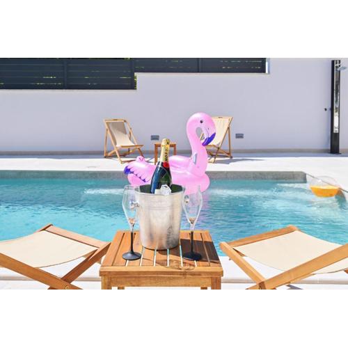 Villa Verde Blu - private heated pool and billiard