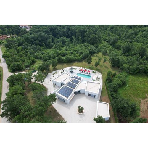 Villa Vines, Modern luxury in serene seclusion
