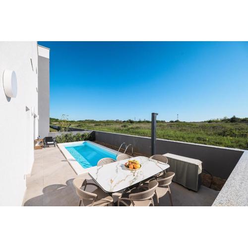 VILLA VISTA, Jacuzzi, Pool