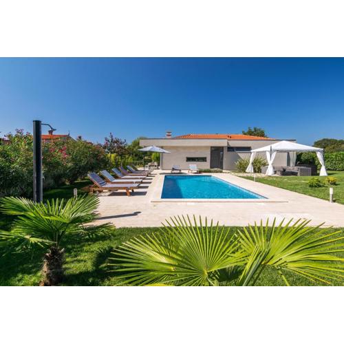Villa Viviana Fažana Valbandon Heated pool