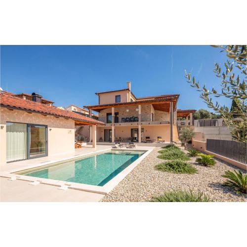Villa Wave