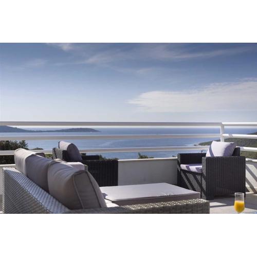 Villa Whispering Bay