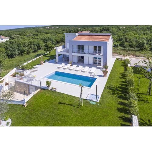 Villa White Pebble II