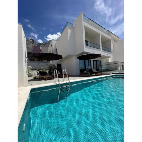 Villa White Stone