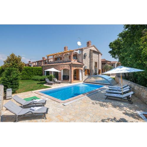 Villa Wish with heated pool