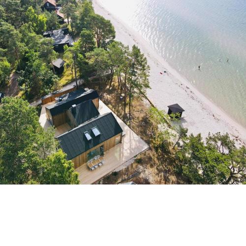 Villa with beach plot and sea view - Åhus, Äspet