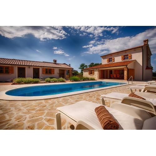 Villa with pool, garden, in a quiet small village - by Traveler tourist agency Krk - ID 2179