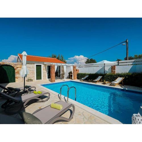 Villa with private pool and terrace