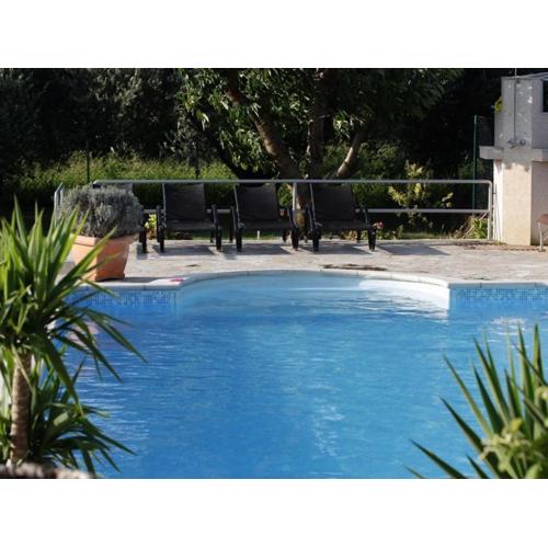 Villa with with 5 apartments in Peracko Blato