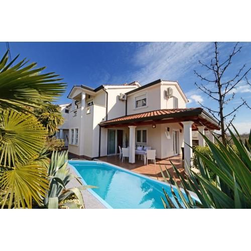 Villa Zare