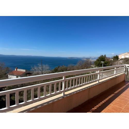 Villa ZiA Podstrana with outdoor jacuzzi