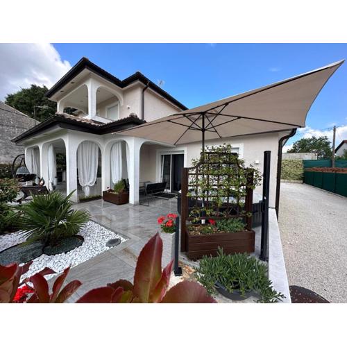 Villa Zonta Apartment Maremi with private jacuzzi