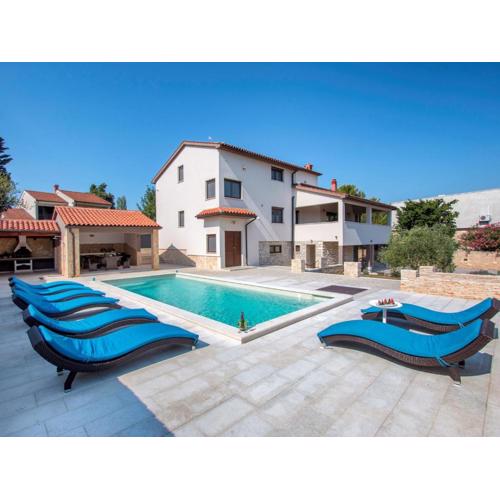 Villa \