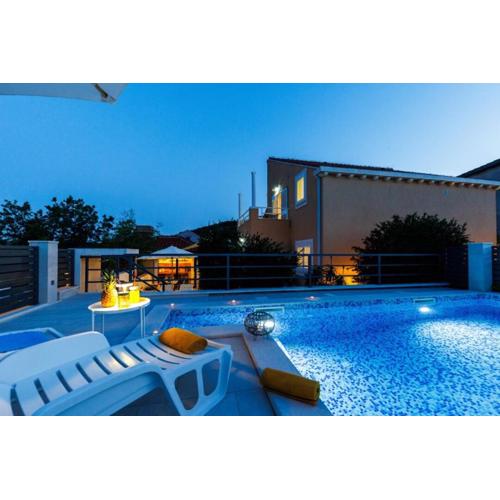 Villa \