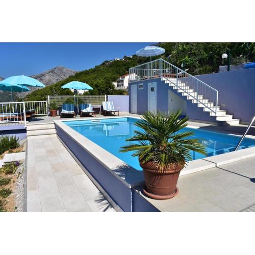 Vineyard oaza-Deluxe Apartment with Swimming pool