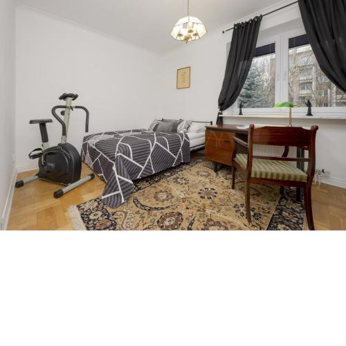 Vintage Apartment Sengera Cichego with 3 Bedrooms by Noclegi Renters