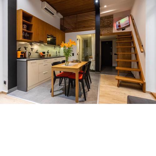 Vintage Bracka 6 Apartment