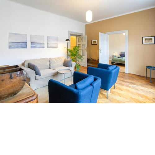 Vintage Charm,3 Bedrooms,Old Town