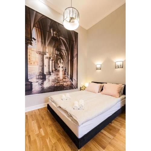 Vintage Podzamcze Apartment
