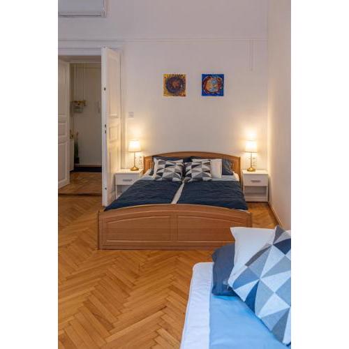 Viol ApARTment