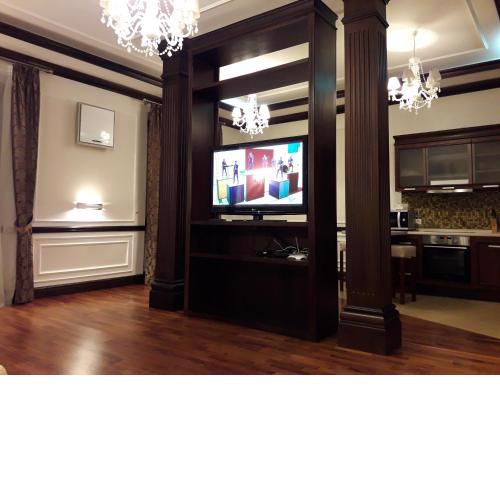 VIP apartment. Kreshatik, Maidan Nezavisimosti.