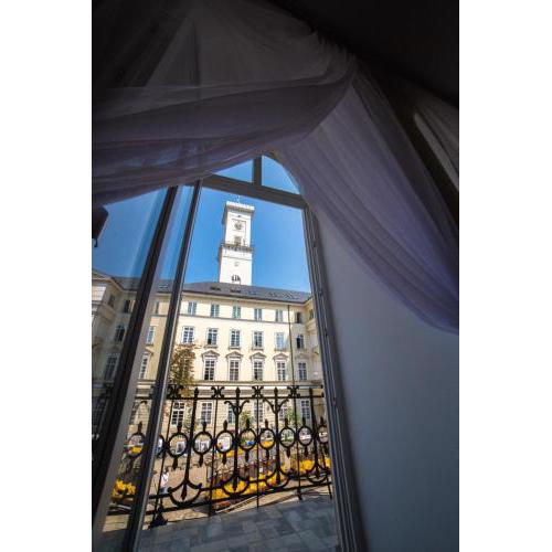 V.I.P.Apartmens Rynok Sqr.19