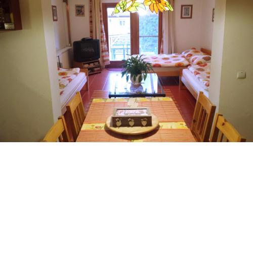 Virág Apartmanház