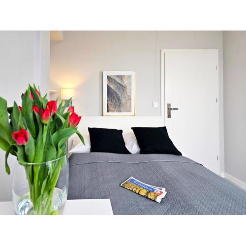 visit baltic - Platan Tower Grey