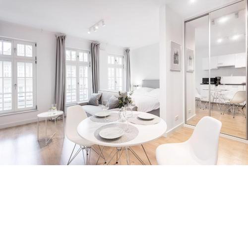 VIU Seven Heaven Apartment