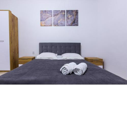 VODNA White Apartment