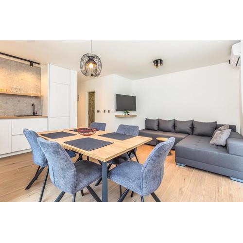 Vogue Apartments
