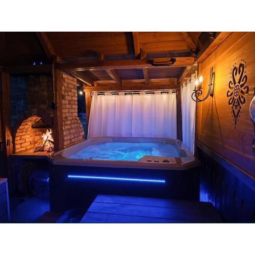W sercu Małych Pienin - domek z jacuzzi