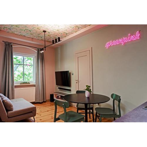 W12 Home Station - Apartement Greenpink