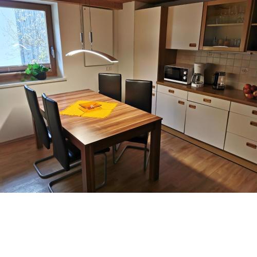 W2 Großzügige Wohnung in ruhiger Lage