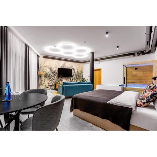 Warowna 2 Premium Spa Jacuzzi & Sauna