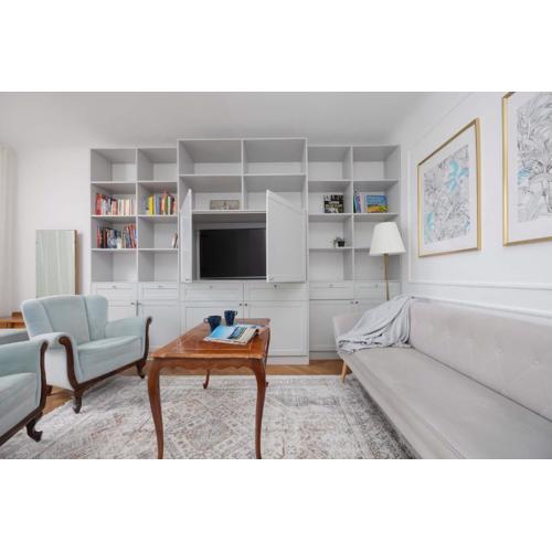 Warsaw Central Apartment by Noclegi Renters