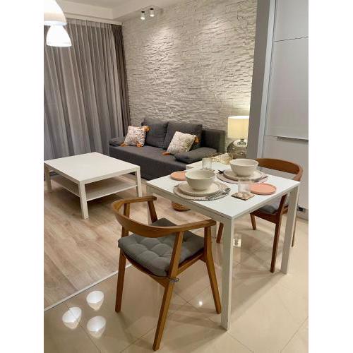 Warsaw City Center Apartment - with Free Parking