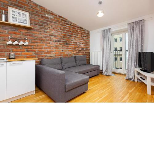 Warsaw City Centre Apartment Poznanska with Air-Conditioning by Noclegi Renters