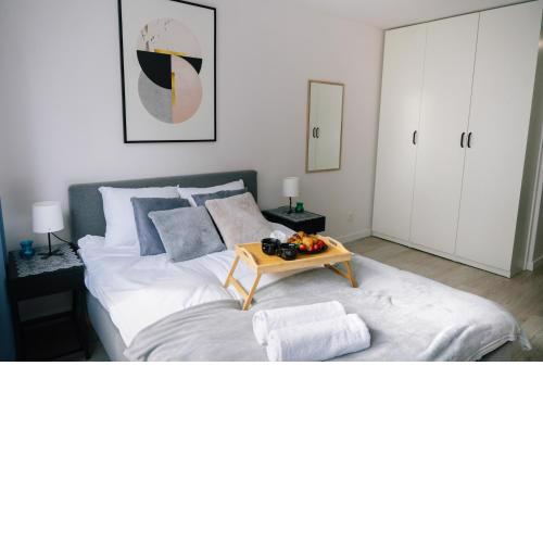 Warsaw Downtown Studio - Top Location, Metro Nearby - by Rentujemy